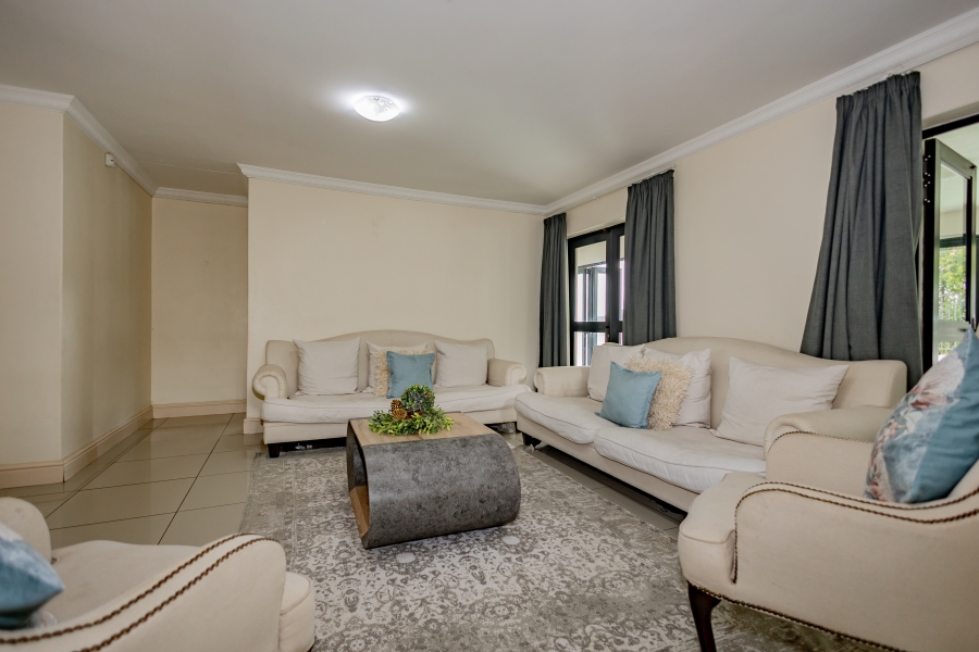 4 Bedroom Property for Sale in Zevenwacht Country Estate Western Cape